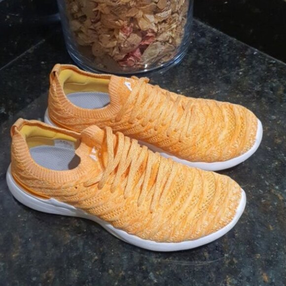 Free People APL × Techloom Wave Sneakers In Orange Slice SZ 10 LIKE NEW! - Picture 6 of 11